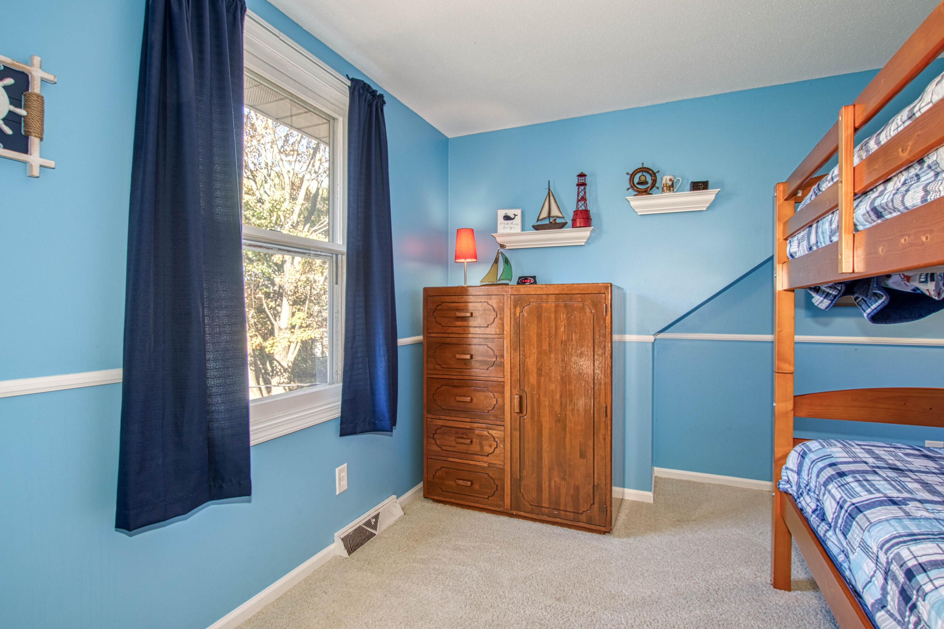 216 Country Club Road Holland, MI 49423 - Photo 25 of 43 Bedroom 3