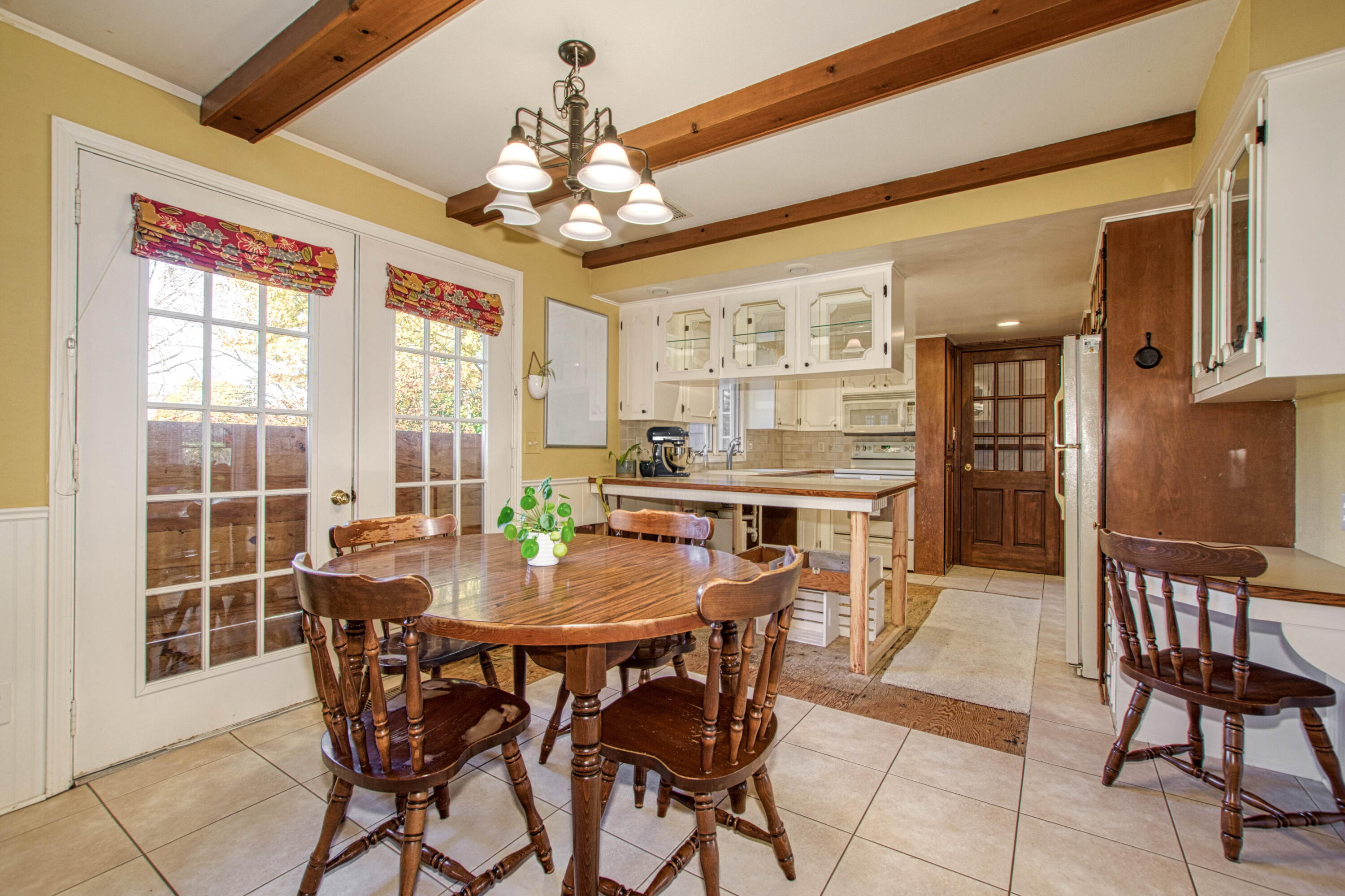 216 Country Club Road Holland, MI 49423 - Photo 9 of 43 Dining Room