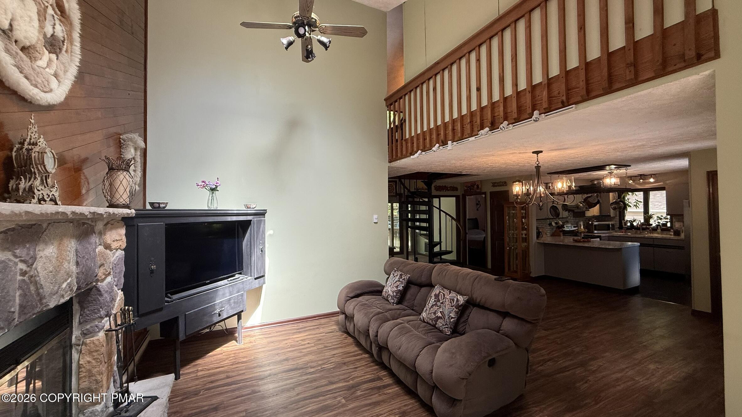 4271 Winchester Way Bushkill, PA 18324 - Photo 17 of 53 IMG_5727
