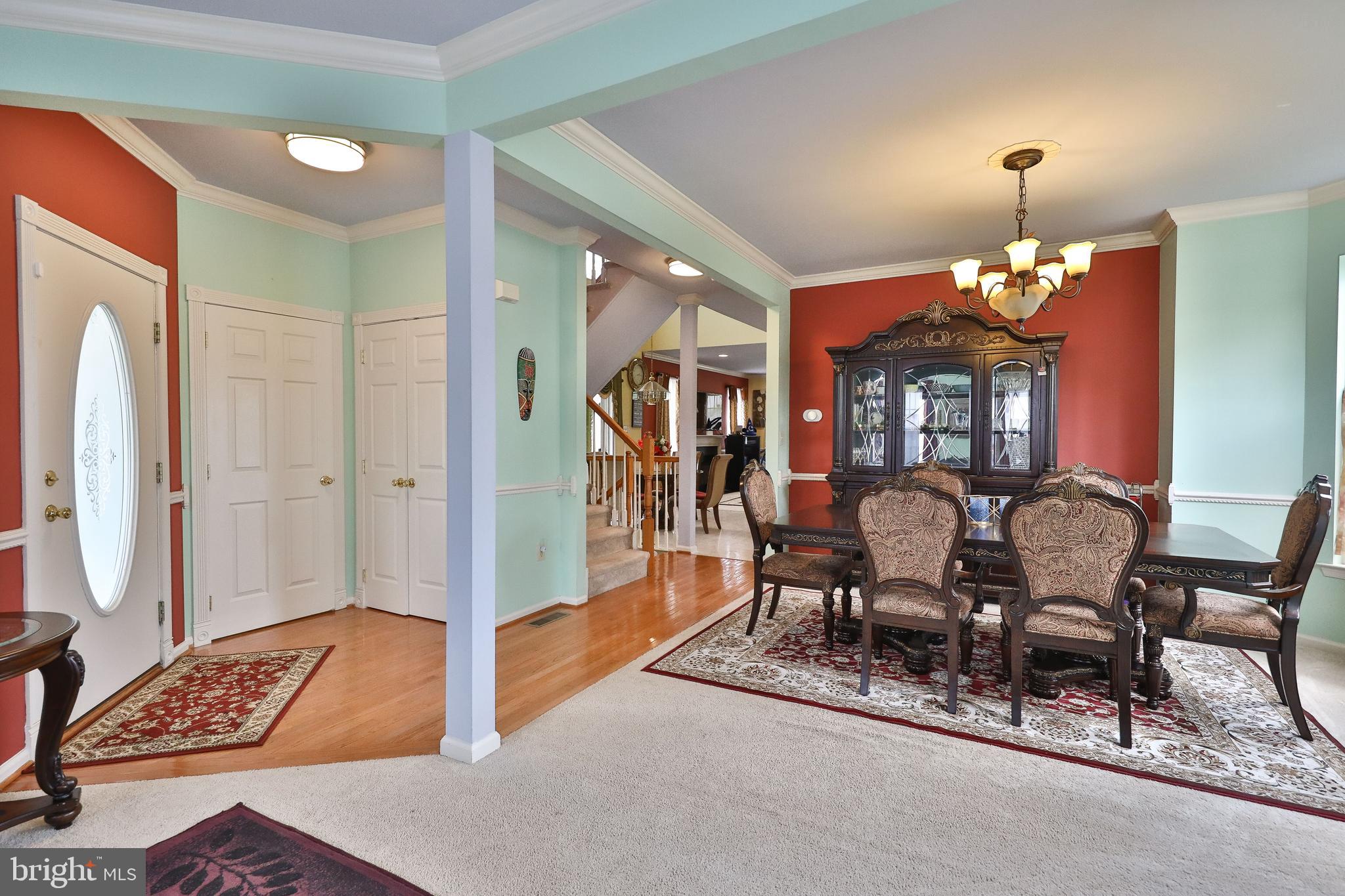 25 Valentine Road Warminster, PA 18974 - Photo 11 of 52 Foyer