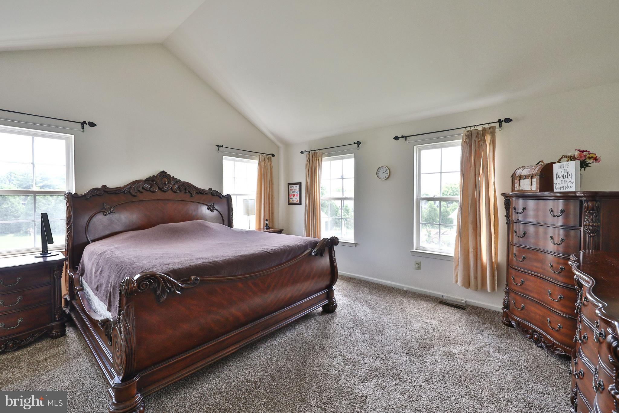 25 Valentine Road Warminster, PA 18974 - Photo 31 of 52 Primary Bedroom