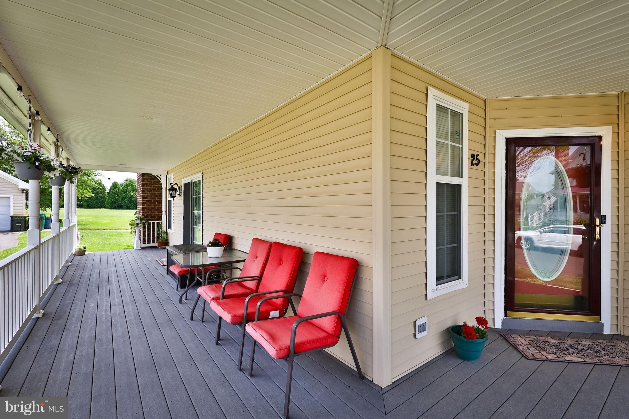 Side porch