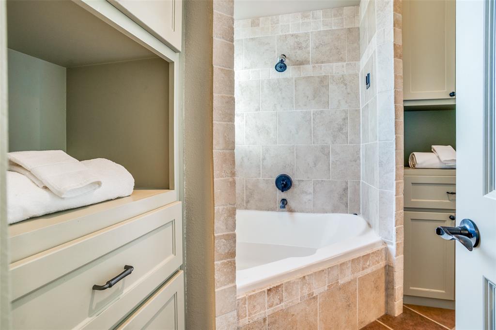 1151 Lone Star Road Celina, TX 75009 - Photo 27 of 31 Jack n Jill Between Secondary BedroomsEach bedroom has its own toilet and sink.