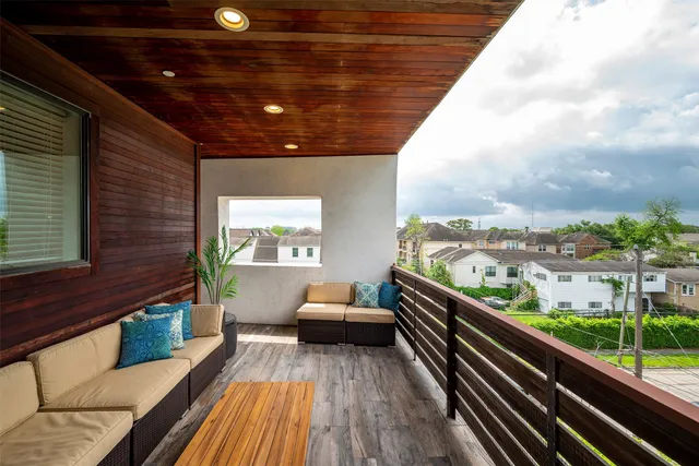 $5,300 | 3218 Crawford Street, Houston, TX 77004