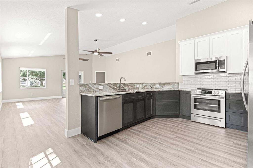 9270 Southwest 92nd Place Road Ocala, FL 34481 - Photo 7 of 32