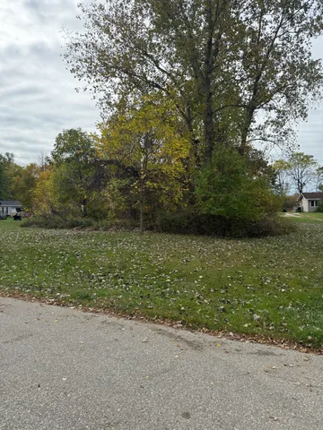 $25,000 | 771 West Shore Drive, Unit 14, Stanton, MI 48888