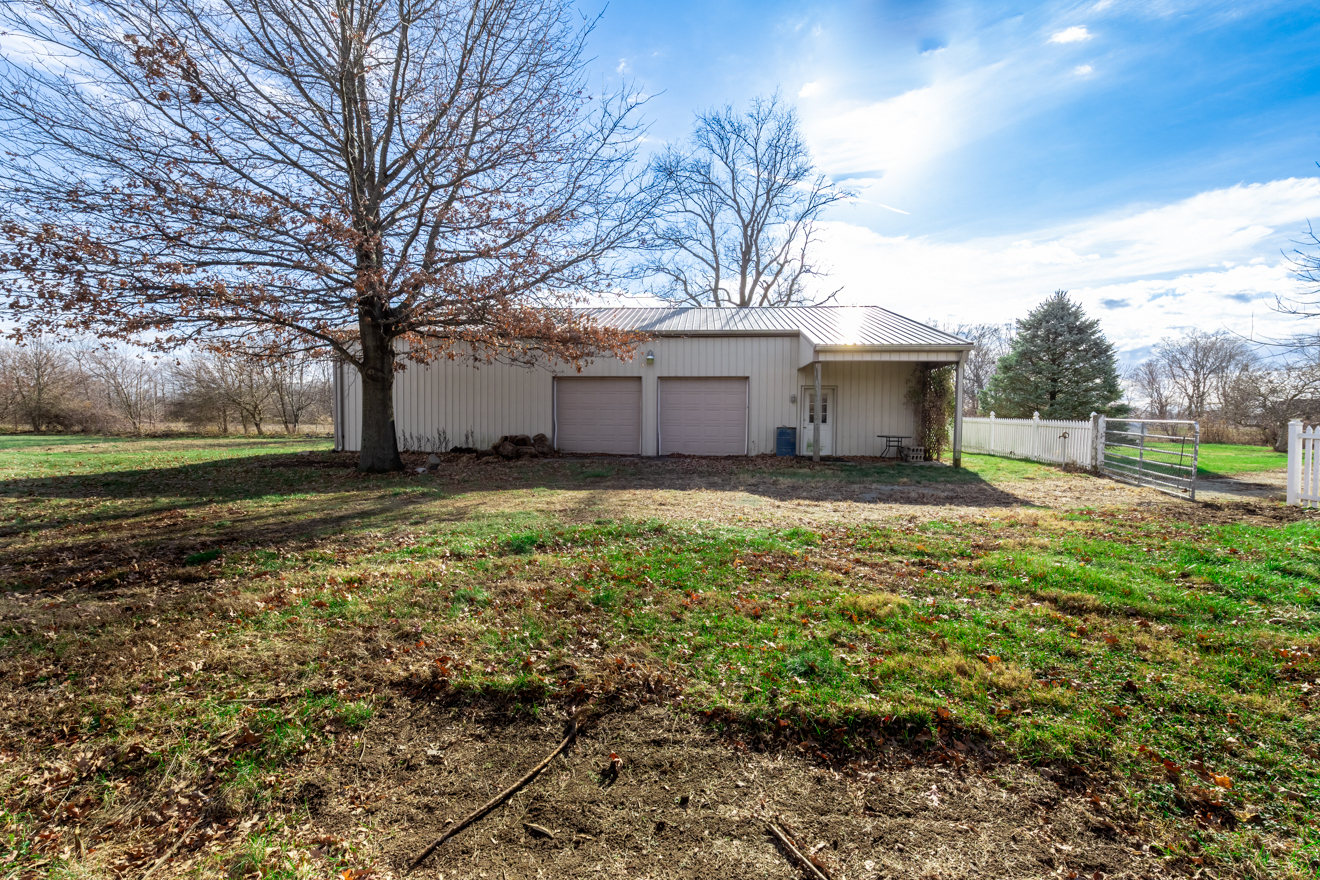 9694 Highway 9 Pendleton, IN 46064 - Photo 29 of 43