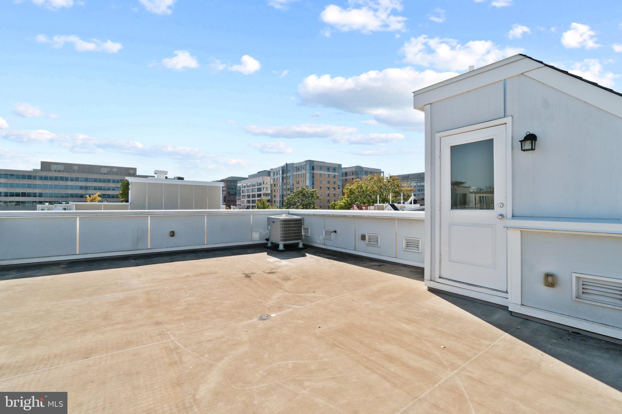 311 K Street Southeast Washington, DC 20003 - Photo 27 of 30