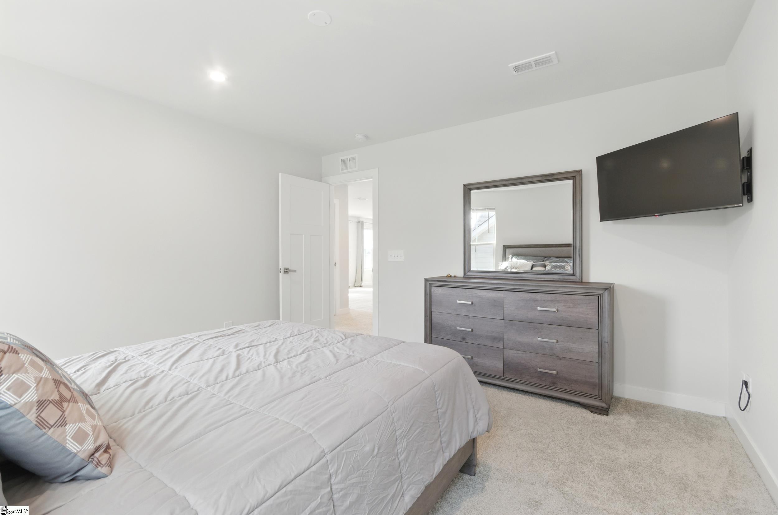 229 Hollythorpe Lane Fountain Inn, SC 29644 - Photo 18 of 39