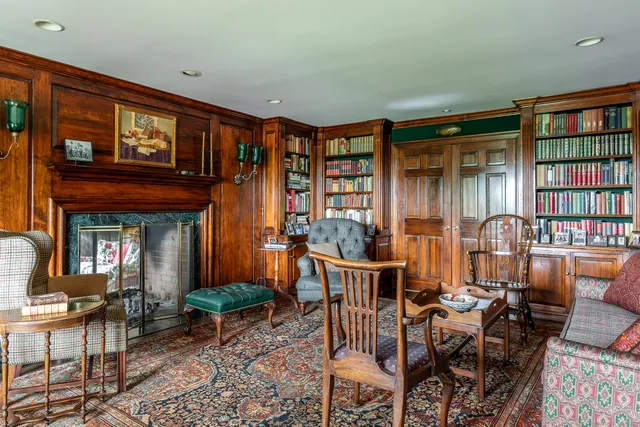 $3,995,000 | 8 Bayberry Hill, Roxbury, CT 06783