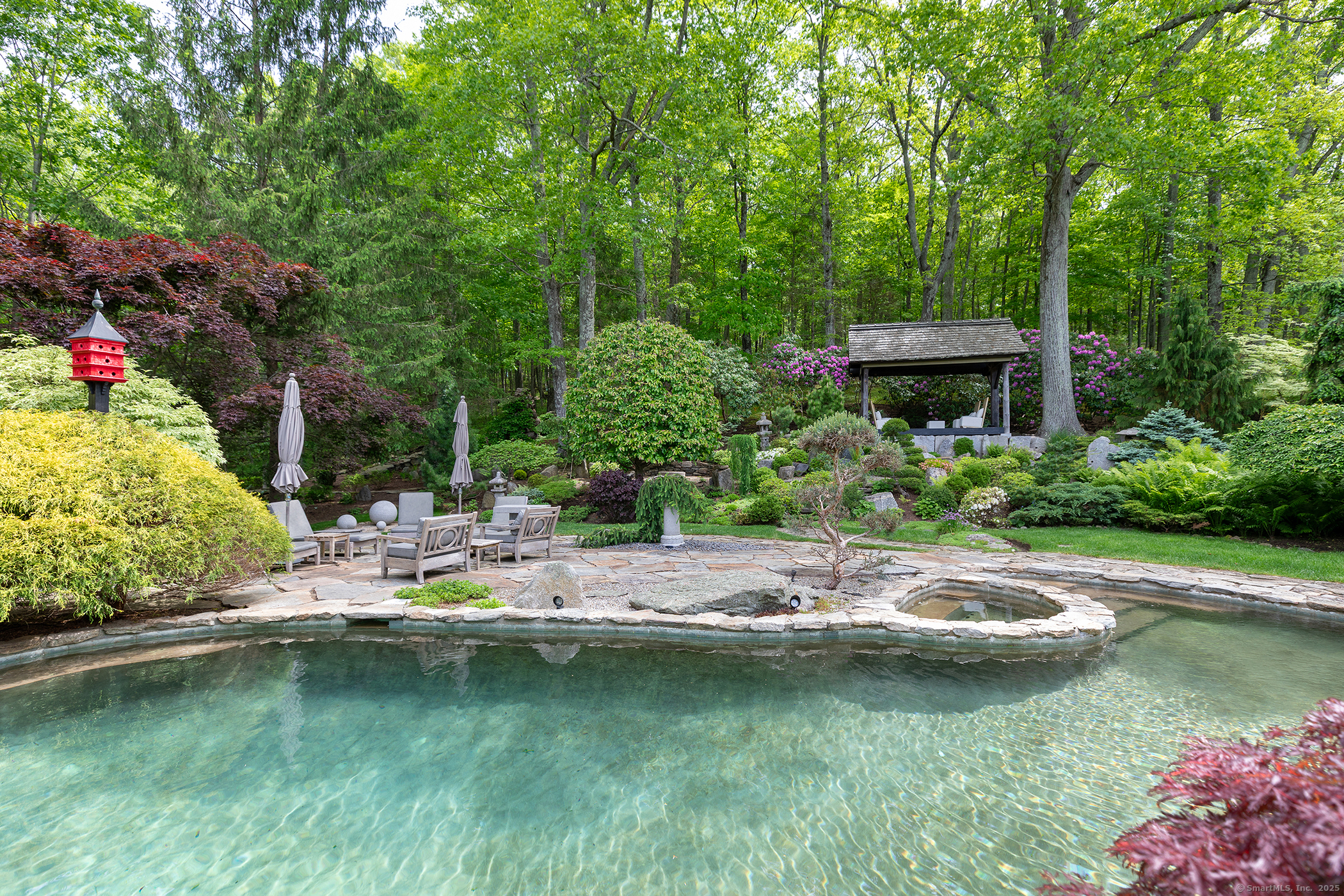 8 Bayberry Hill Roxbury, CT 06783 - Photo 3 of 35