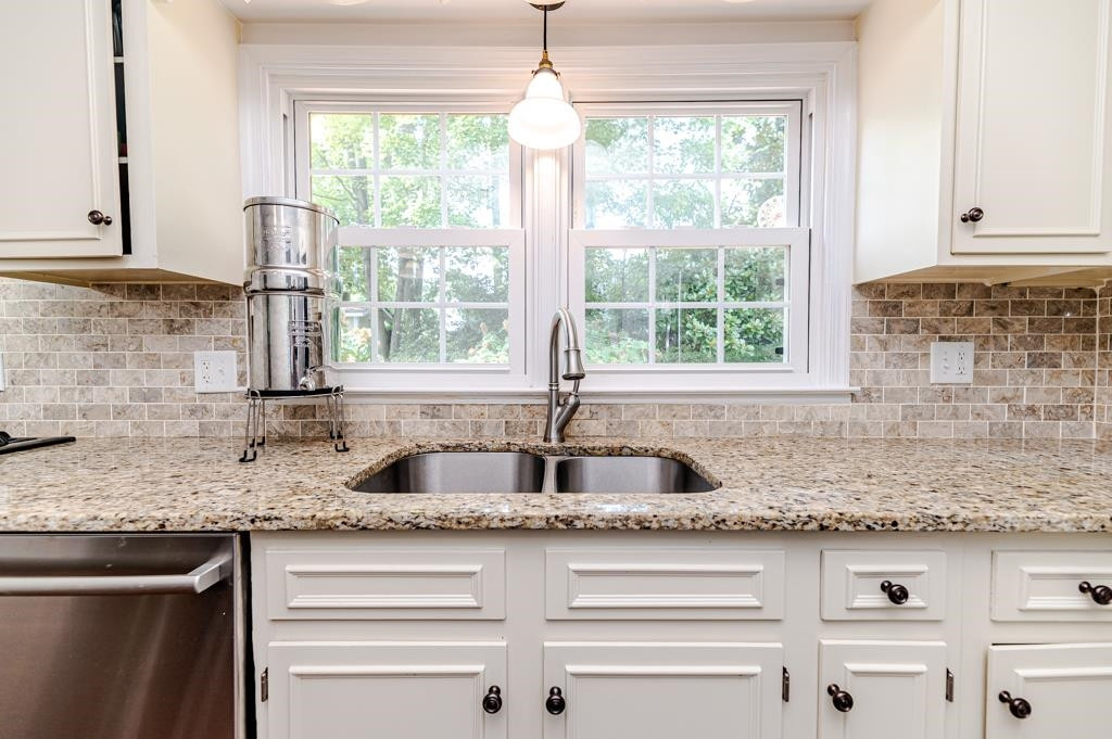 1324 Ravenhurst Drive Raleigh, NC 27615 - Photo 18 of 65 Photo 22
