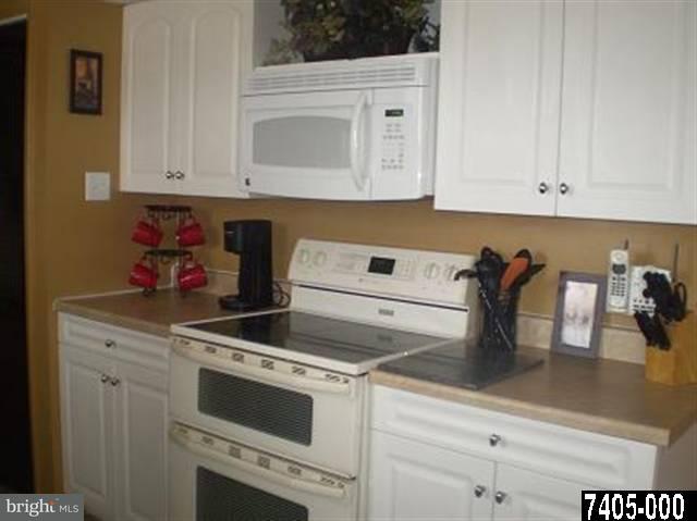 660 Mundis Mill Road York, PA 17406 - Photo 4 of 23 Gallery Image 4