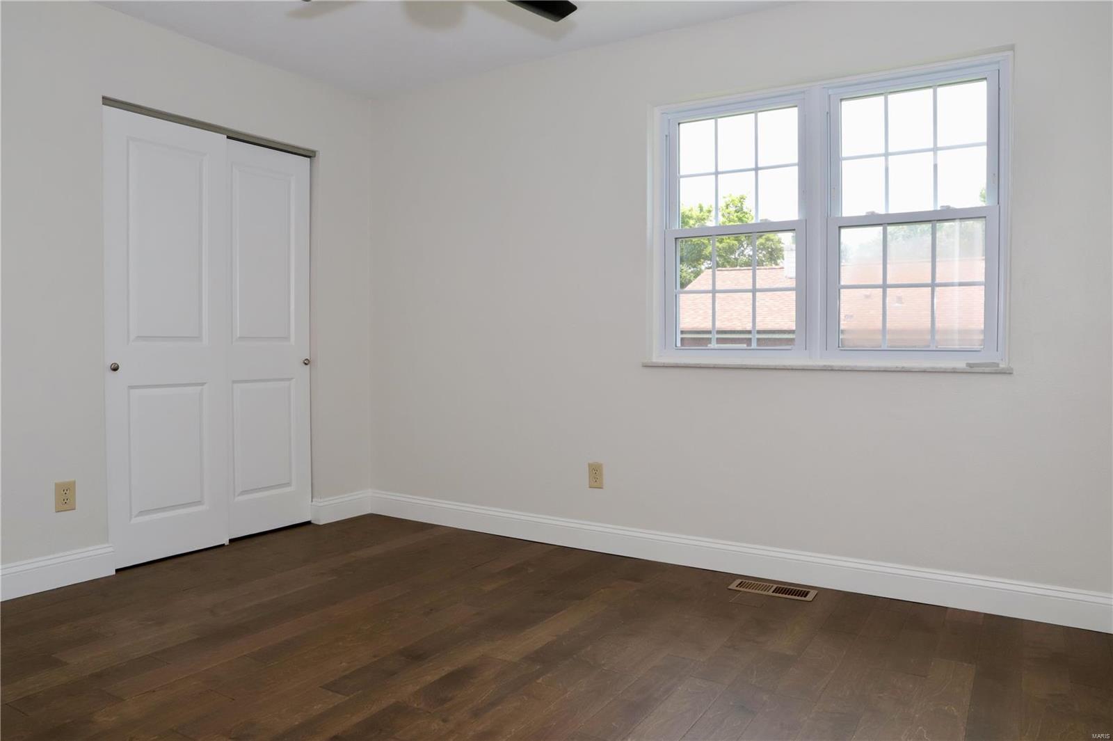 6841 Elmpoint Lane St. Louis, MO 63129 - Photo 21 of 39