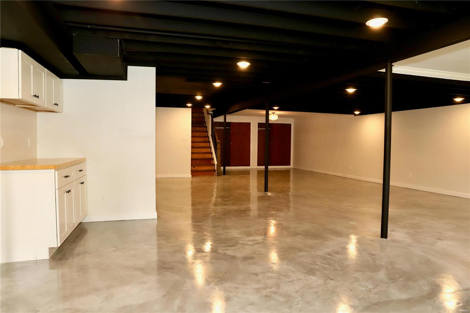 6841 Elmpoint Lane St. Louis, MO 63129 - Photo 25 of 39