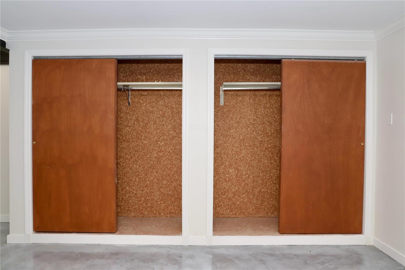 6841 Elmpoint Lane St. Louis, MO 63129 - Photo 31 of 39