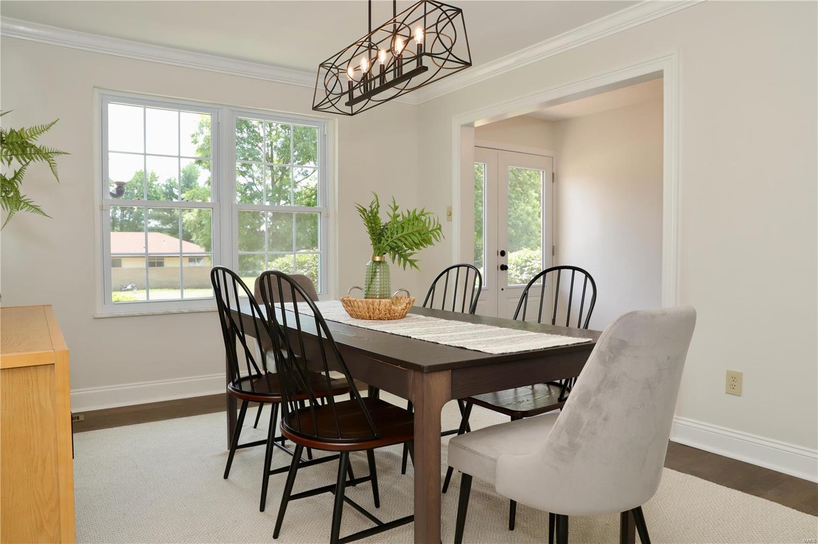 6841 Elmpoint Lane St. Louis, MO 63129 - Photo 8 of 39