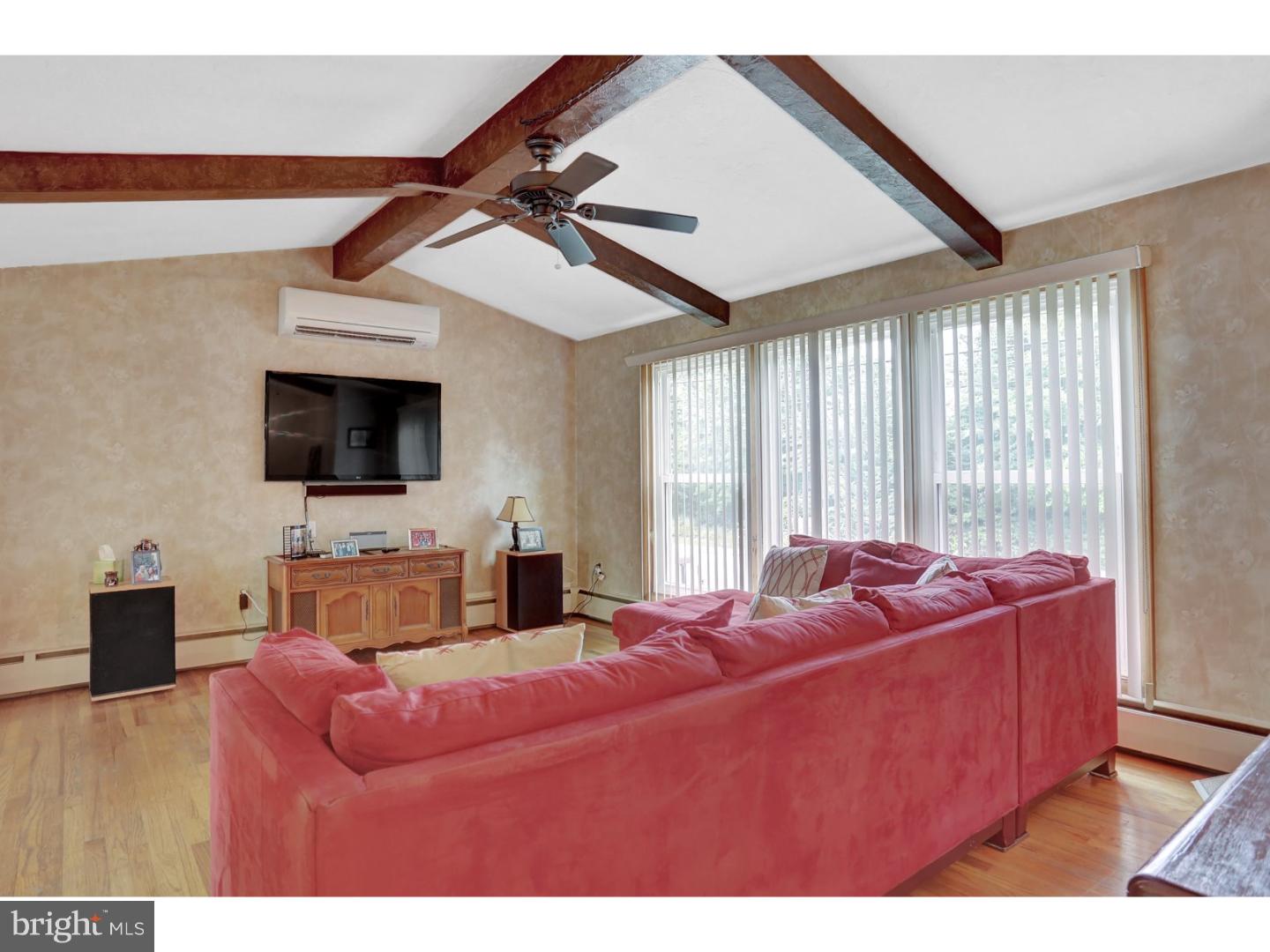 315 Hamaker Road Manheim, PA 17545 - Photo 3 of 25 Living Room