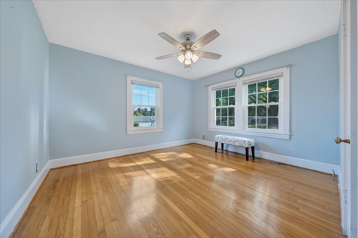 3214 Oakdale Road Southwest Roanoke, VA 24018 - Photo 15 of 27 15.Bedroom 2
