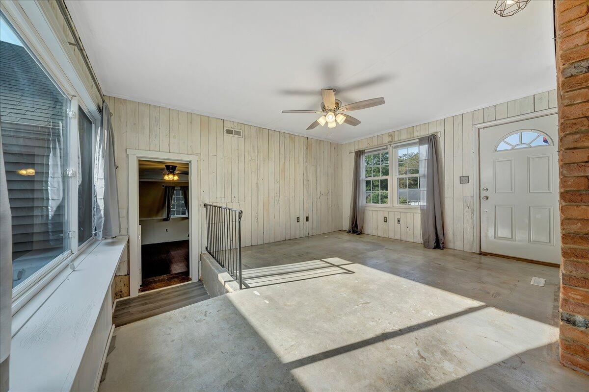 3214 Oakdale Road Southwest Roanoke, VA 24018 - Photo 24 of 27 24.Bonus Room - Office