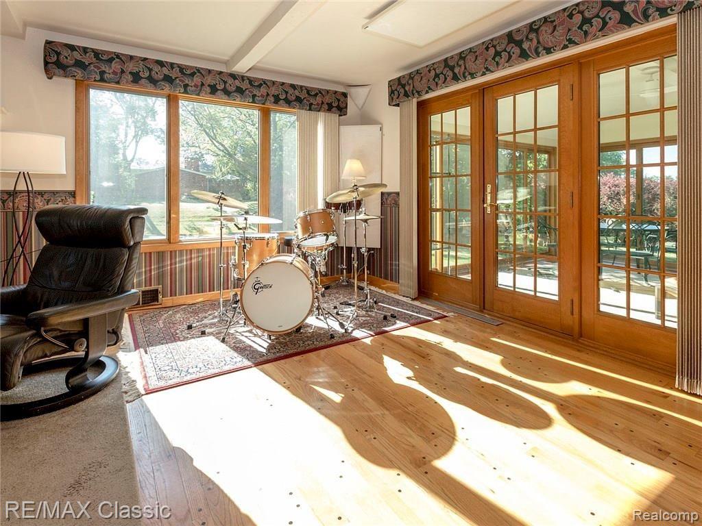 4194 Fieldbrook Road West Bloomfield, MI 48323 - Photo 21 of 43 4194_fieldbrook_int_005.jpg