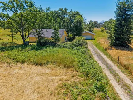 $1,300,000 | 2062-2070 Ludwig Avenue, Santa Rosa, CA 95407