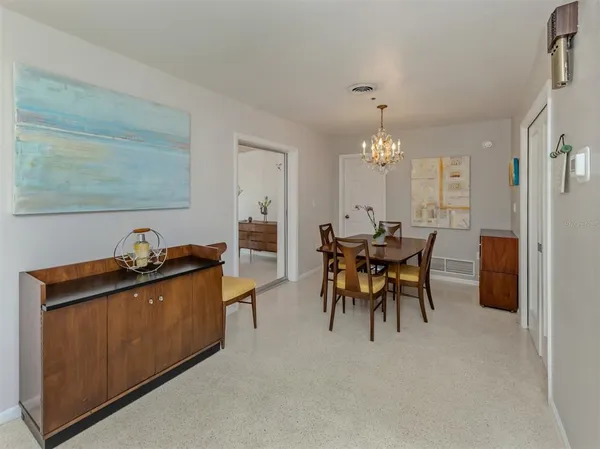 $395,000 | 1261 Lakeside Drive, Venice, FL 34293