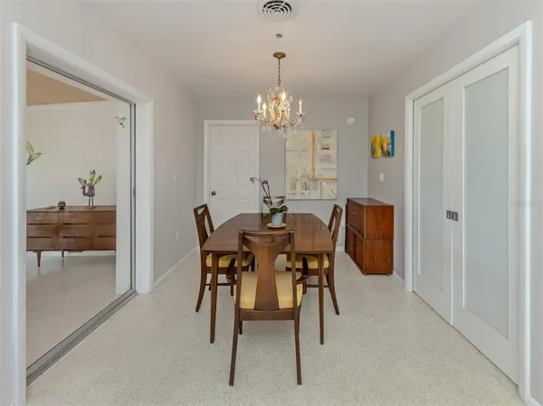 $395,000 | 1261 Lakeside Drive, Venice, FL 34293