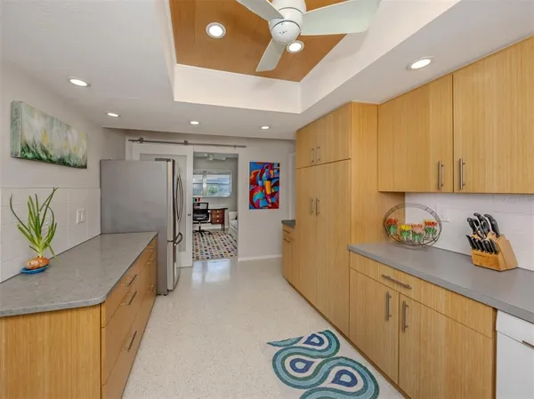 $395,000 | 1261 Lakeside Drive, Venice, FL 34293