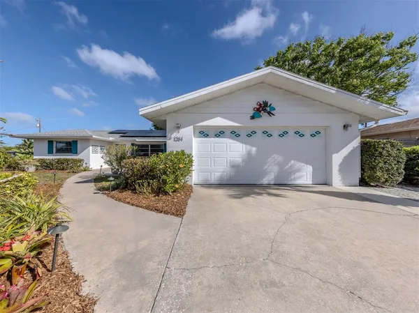 $395,000 | 1261 Lakeside Drive, Venice, FL 34293