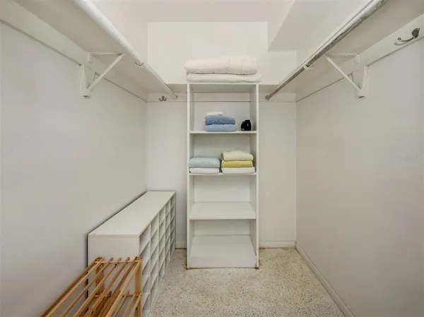 $395,000 | 1261 Lakeside Drive, Venice, FL 34293