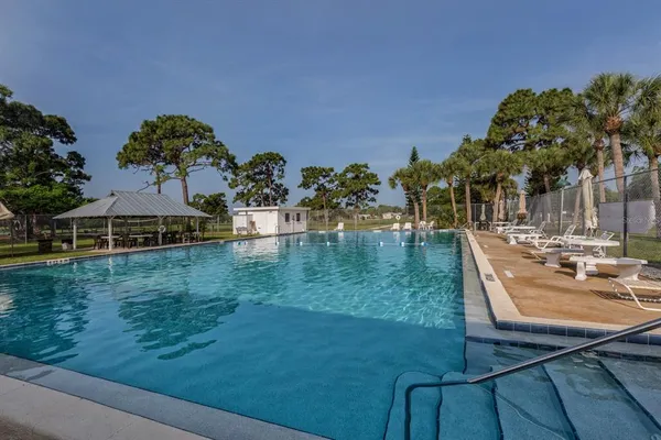 $395,000 | 1261 Lakeside Drive, Venice, FL 34293