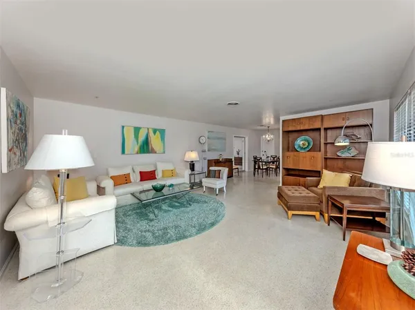 $395,000 | 1261 Lakeside Drive, Venice, FL 34293