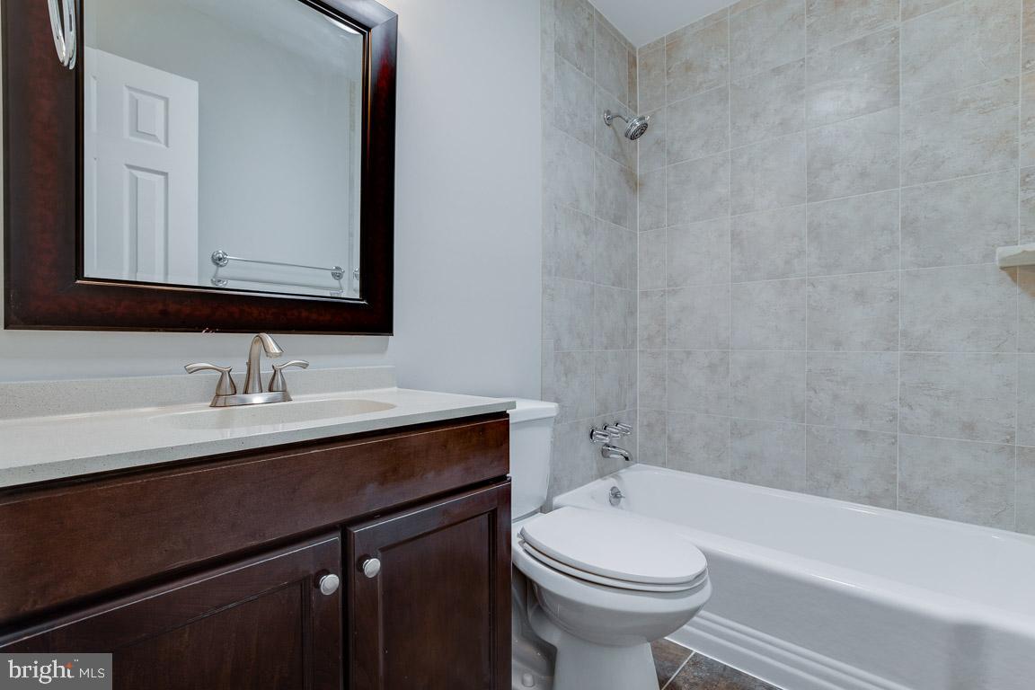 1007 Collingwood Road Alexandria, VA 22308 - Photo 14 of 26 Full Bath in hall