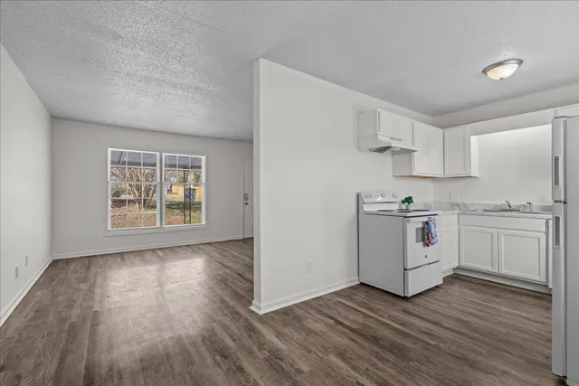 $179,900 | 423 Bethlehem Drive, Spartanburg, SC 29306