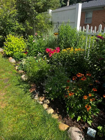 $449,900 | 1436 Banbury Avenue Northeast, Grand Rapids, MI 49505