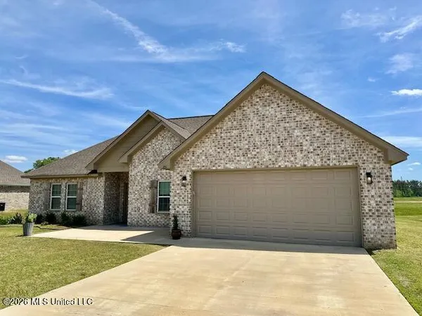 $315,900 | 250 Liberty Loop, Grenada, MS 38901
