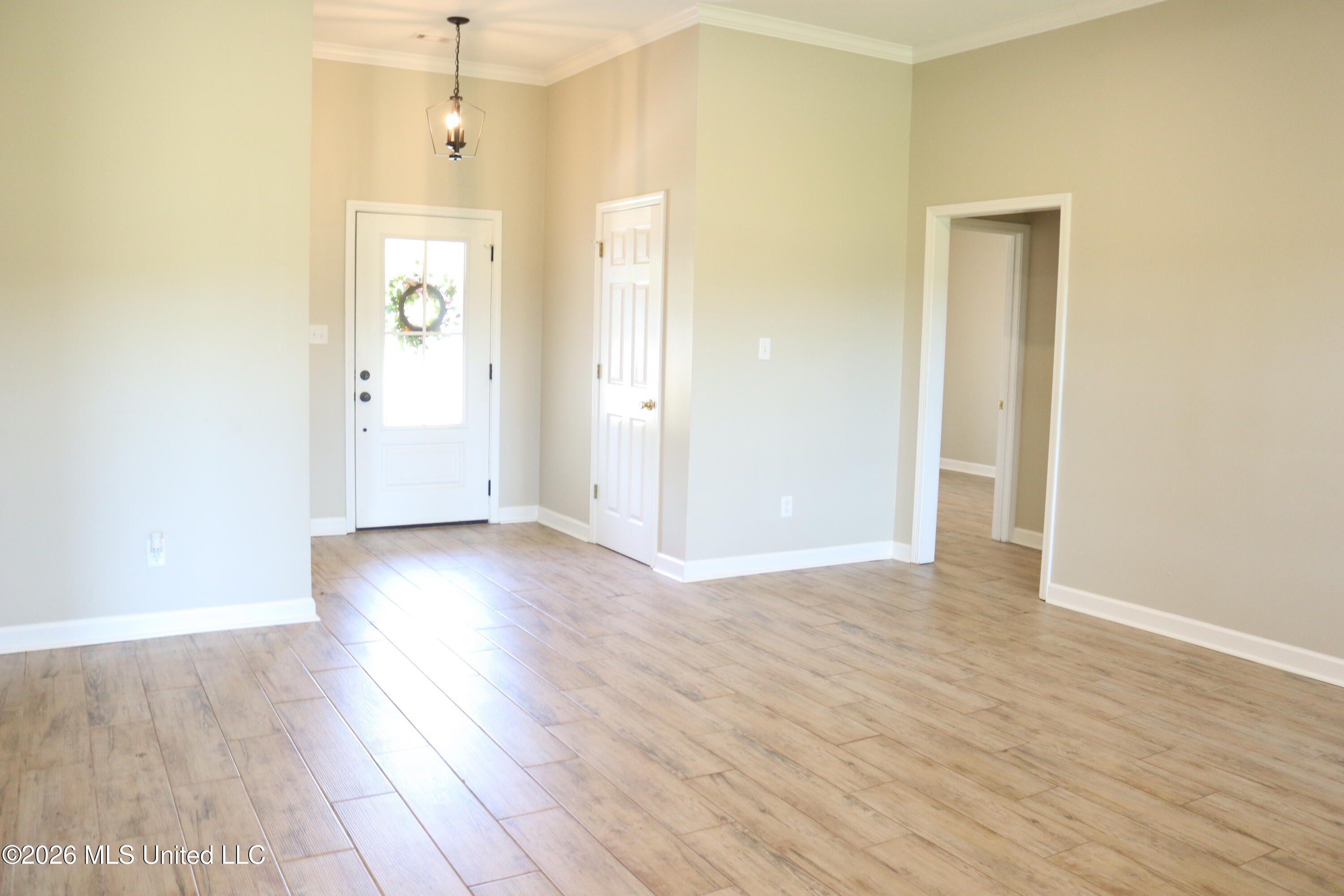250 Liberty Loop Grenada, MS 38901 - Photo 15 of 43 Living Room