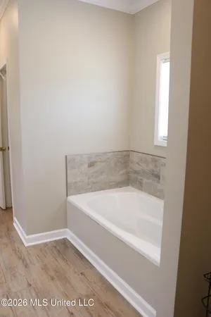 $315,900 | 250 Liberty Loop, Grenada, MS 38901