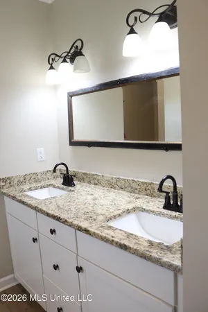 $315,900 | 250 Liberty Loop, Grenada, MS 38901