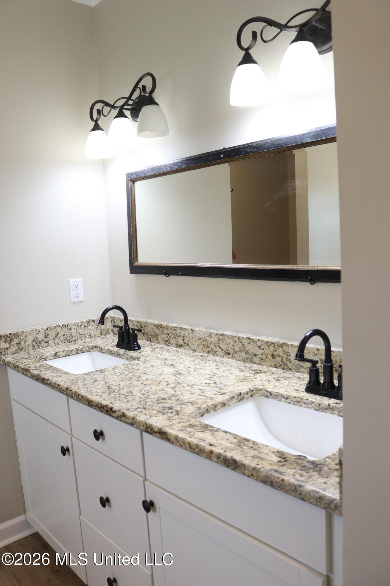 250 Liberty Loop Grenada, MS 38901 - Photo 23 of 43 Primary Bathroom