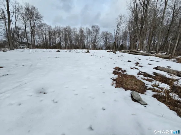 $370,000 | 95 Obtuse Road South, Brookfield, CT 06804