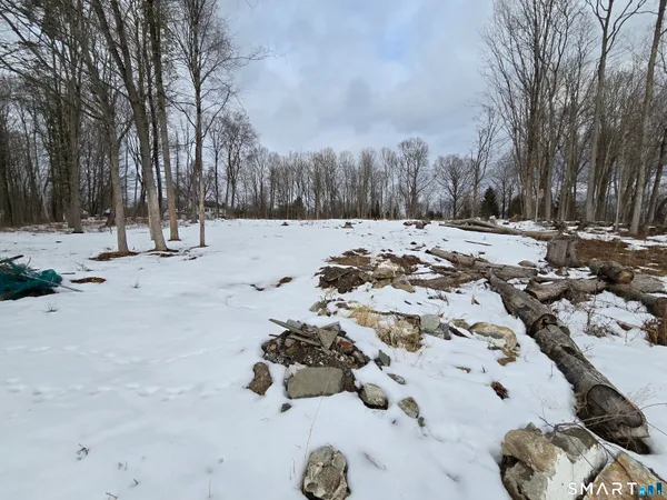 $370,000 | 95 Obtuse Road South, Brookfield, CT 06804