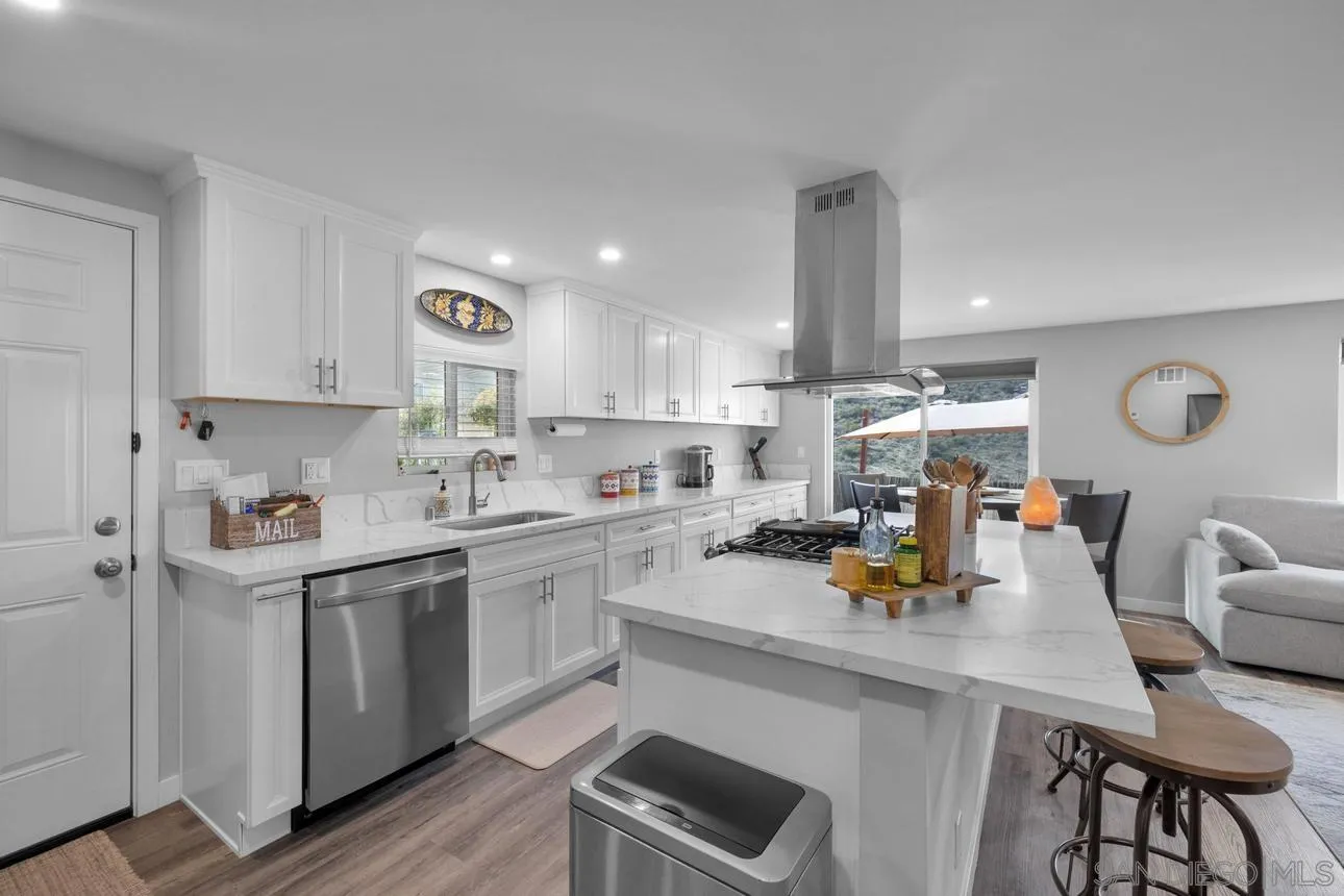 7467 Mission Gorge Road, Unit 302 Santee, CA 92071 - Photo 17 of 28 Gallery Image 17