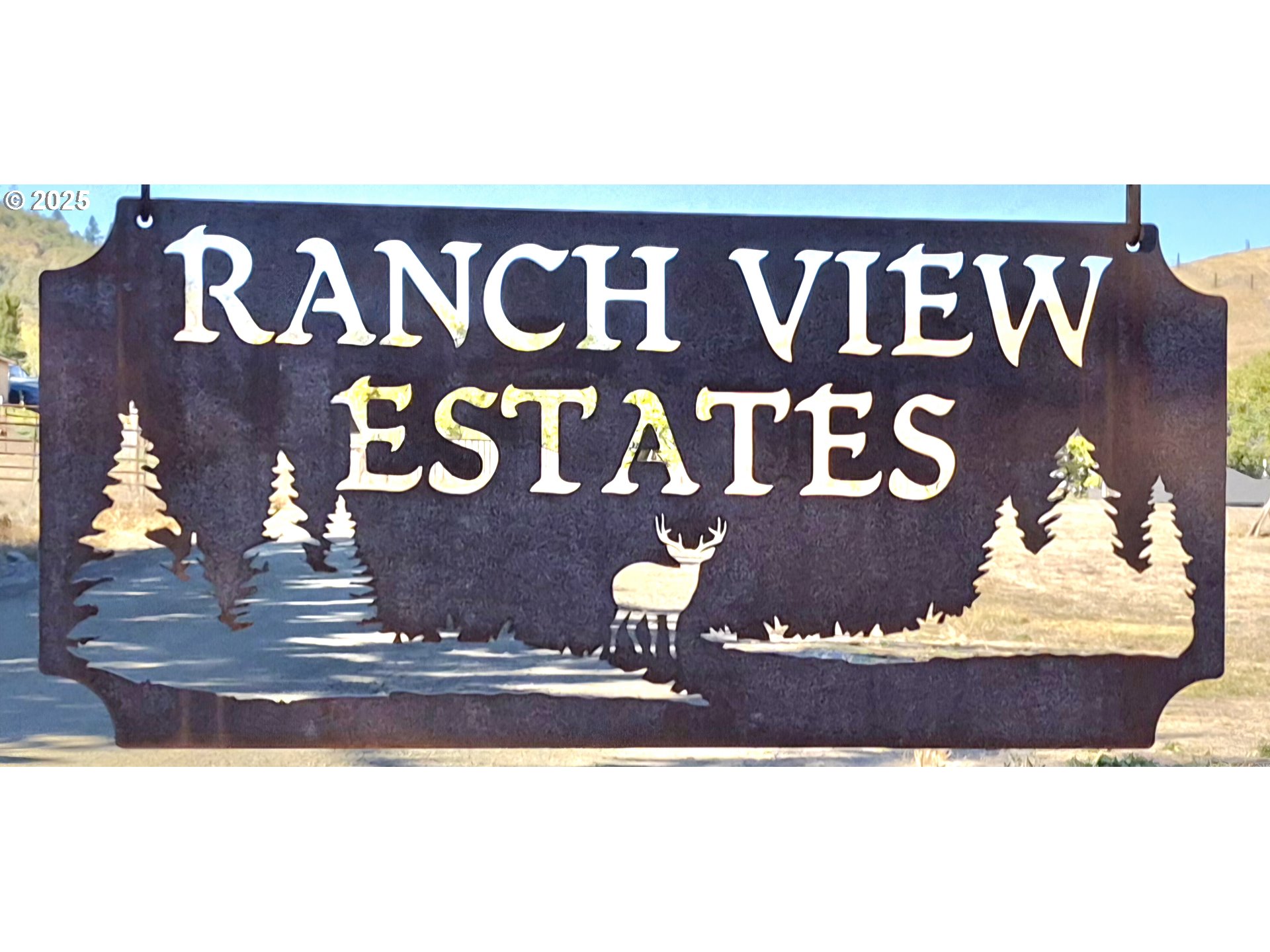 359 Ladybug Lane Roseburg, OR 97470 - Photo 11 of 13 a view of a sign board