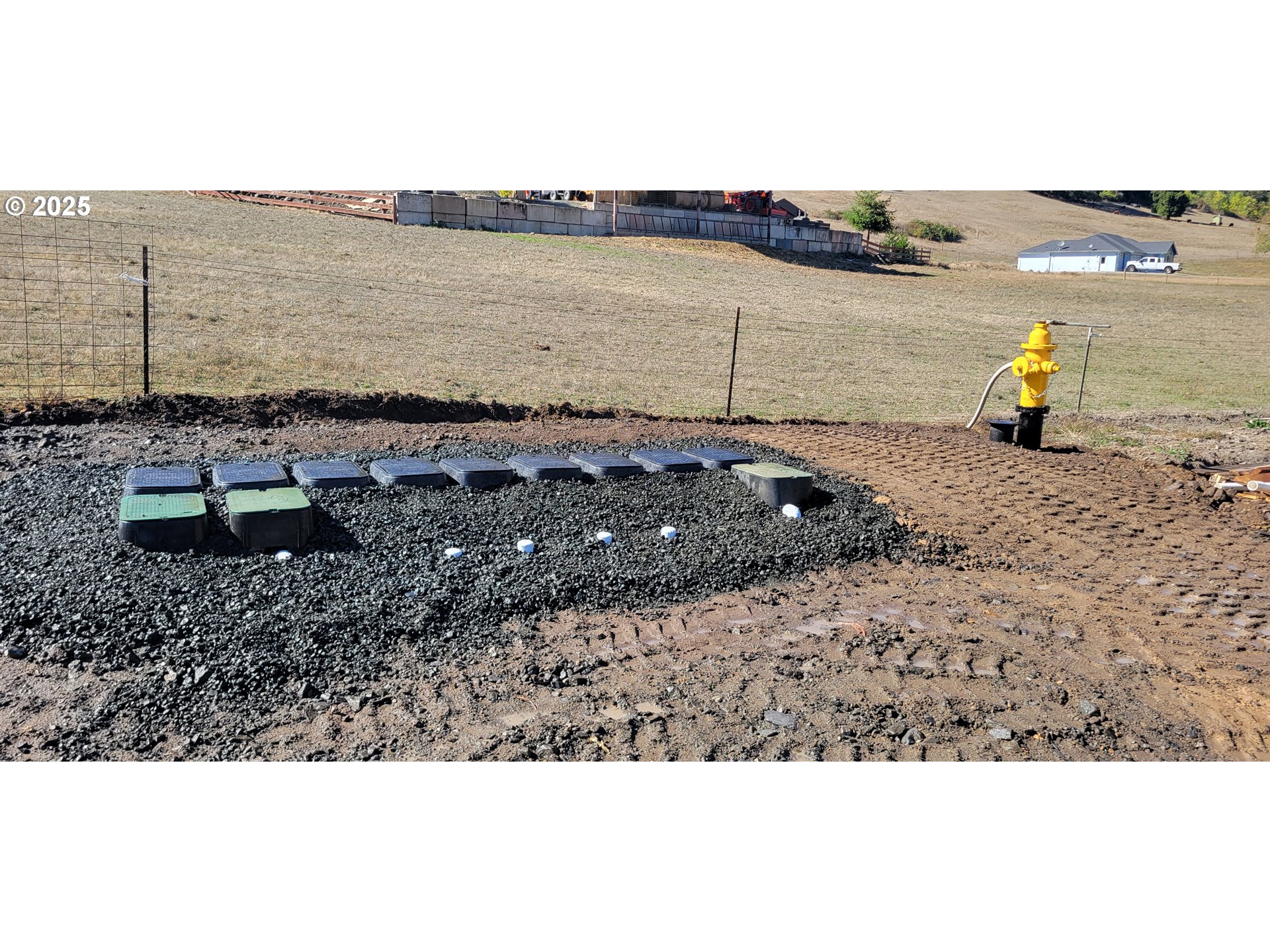 359 Ladybug Lane Roseburg, OR 97470 - Photo 9 of 13 a view of a lake with a beach