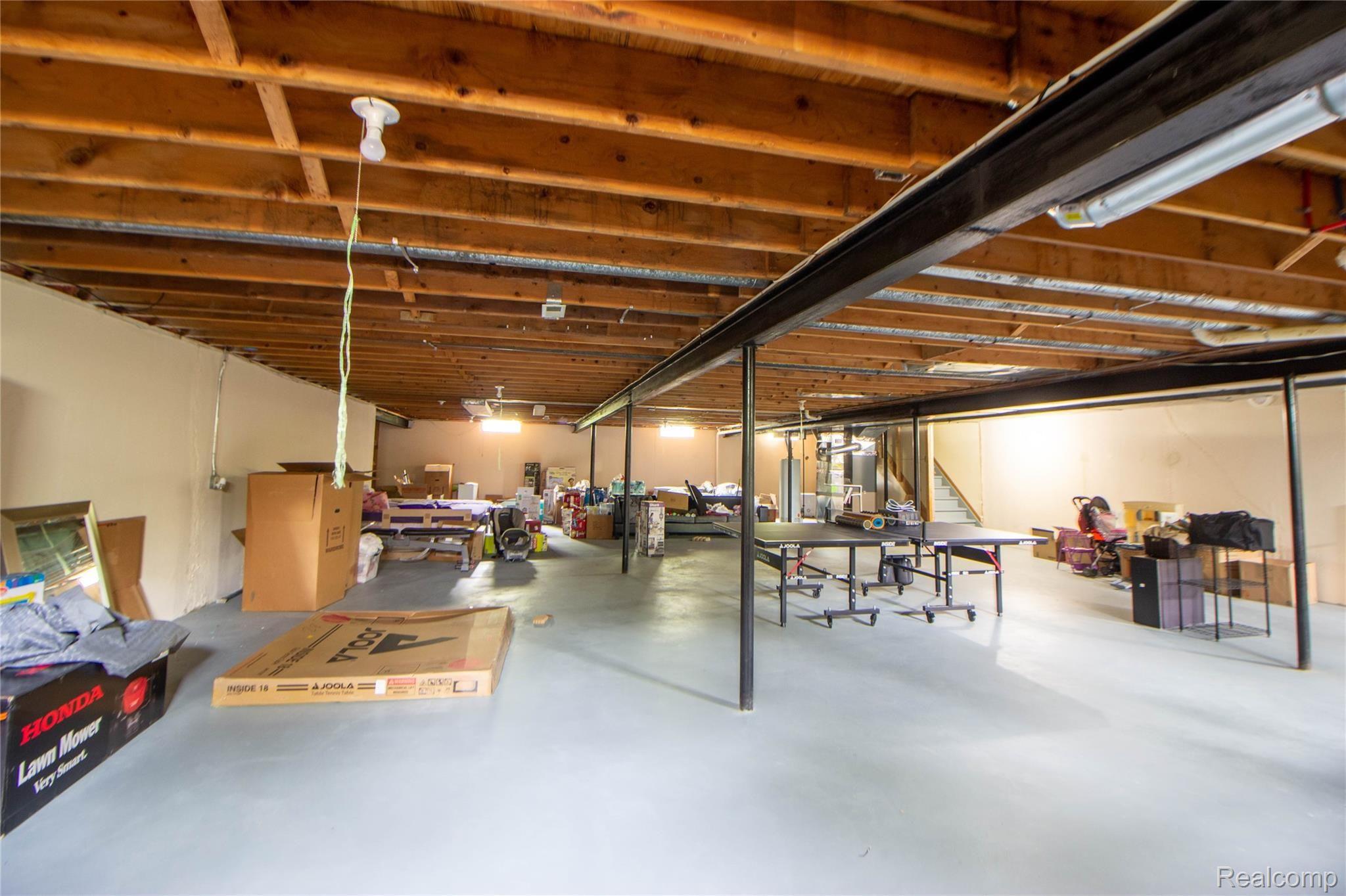 4140 Beach Road Troy, MI 48098 - Photo 32 of 38 _MG_9583-HDR.jpg