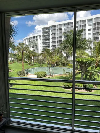 $299,999 | 2731 Northeast 14th Street Causeway, Unit 307, Pompano Beach, FL 33062