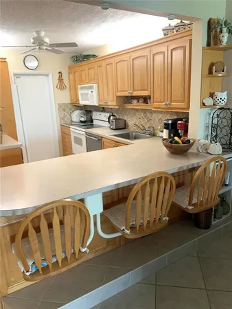 $299,999 | 2731 Northeast 14th Street Causeway, Unit 307, Pompano Beach, FL 33062