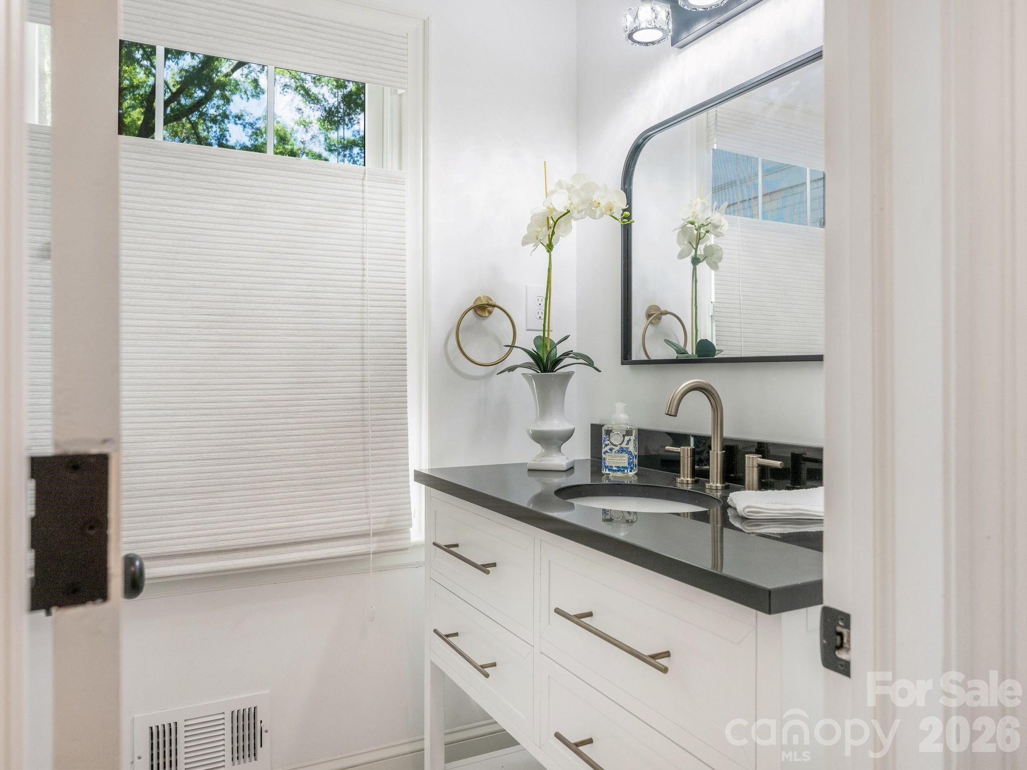 2738 Beverwyck Road Charlotte, NC 28211 - Photo 22 of 32